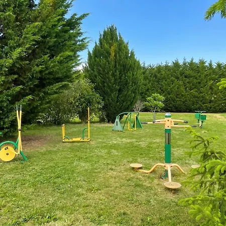 Domek alpejski Accueillant A - 25 M² Avec Piscine Chazemais